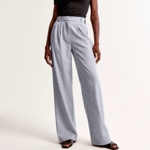 Abercrombie & Fitch Gray Front Pleated Wide-Leg Trousers Size Small Long